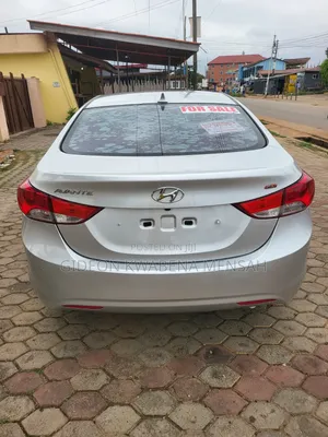 Hyundai Avante 2013 Silver