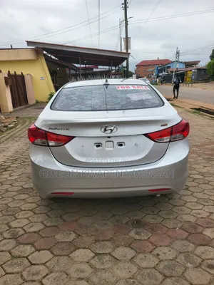 Hyundai Avante 2013 Silver