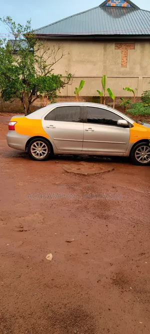 Toyota Vios 2010 Silver
