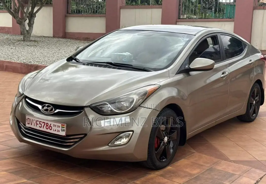 Hyundai Elantra GLS Sedan FWD (1.8L 4cyl 6A) 2013 Beige