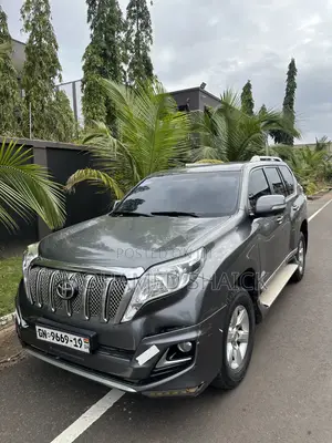 Toyota Land Cruiser Prado 2017 Gray