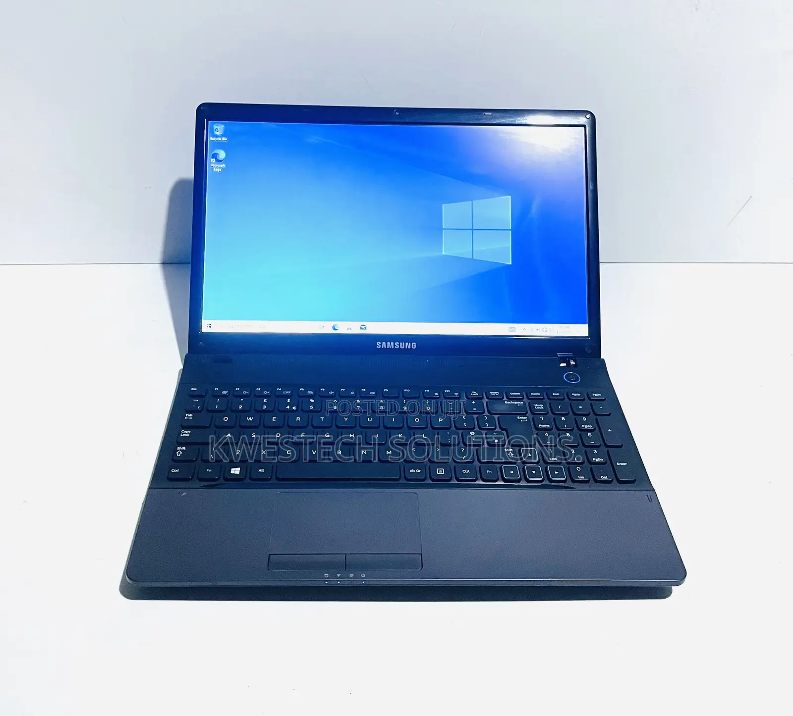 Laptop Samsung NP300E5C 4GB Intel Core i5 HDD 160GB