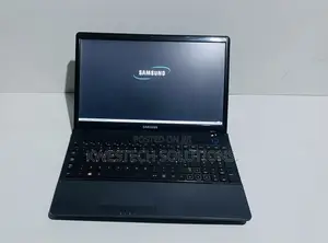 Laptop Samsung NP300E5C 4GB Intel Core i5 HDD 160GB