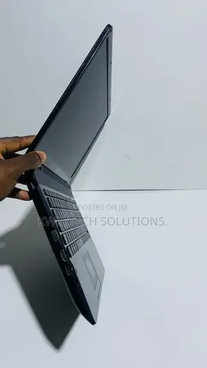 Laptop Samsung NP300E5C 4GB Intel Core i5 HDD 160GB