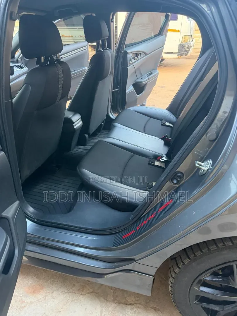 Honda Civic 2021 Gray