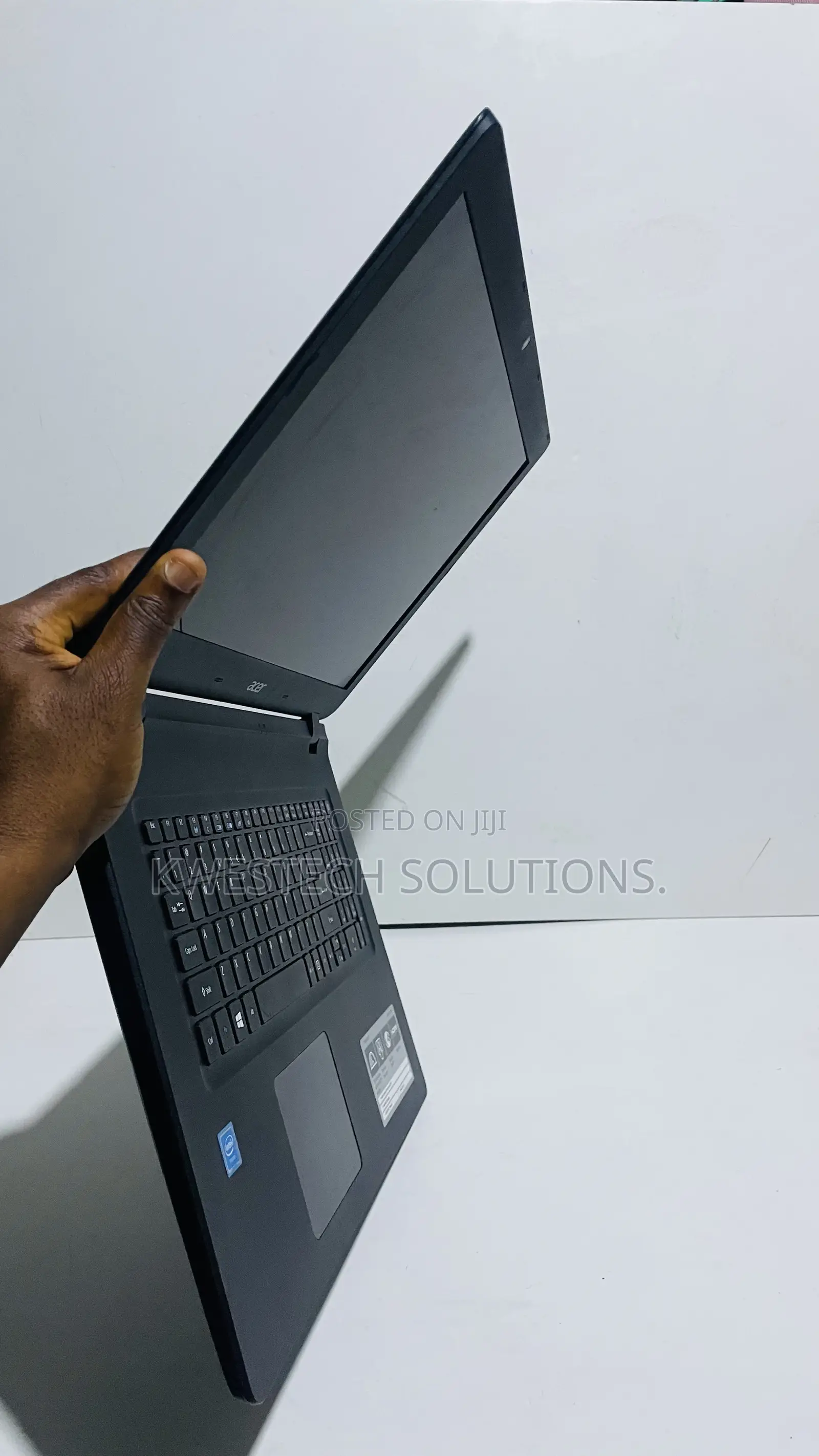 Laptop Acer Aspire ES1-732 4GB Intel Pentium HDD 320GB
