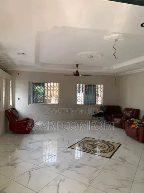 2bdrm Apartment in Cool, Neoplan for rent