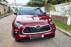 Toyota Highlander XLE AWD 2020 Red