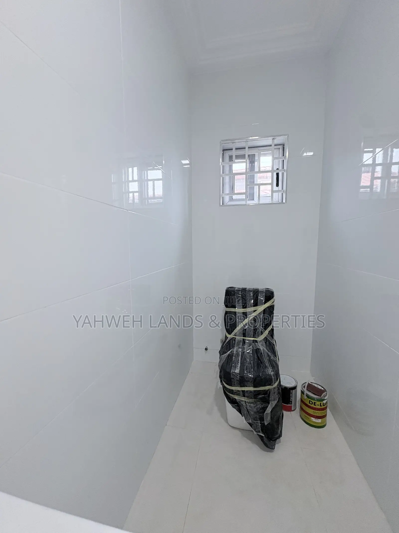 3bdrm House in 18 Dstv, Spintex for rent