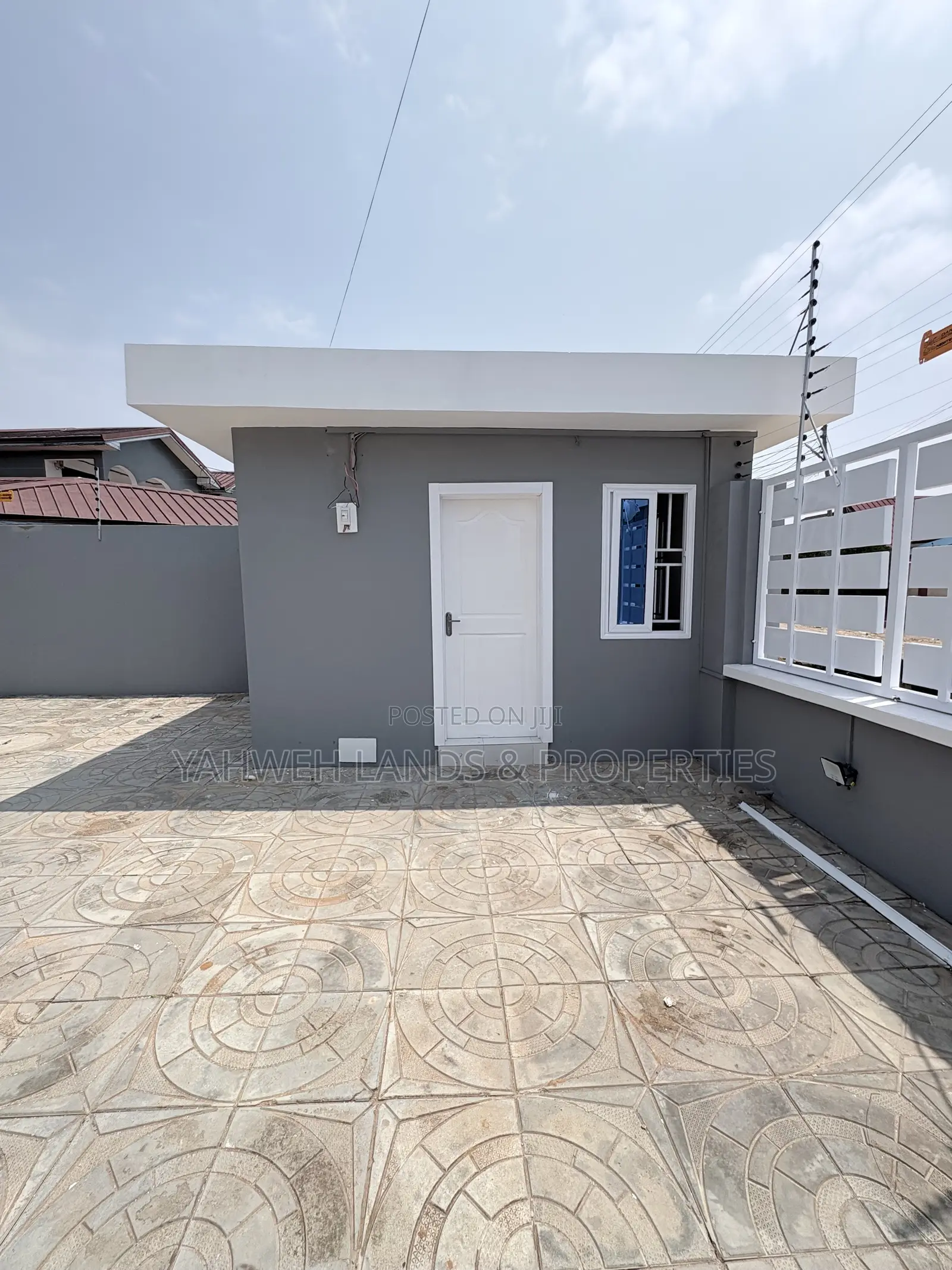 3bdrm House in 18 Dstv, Spintex for rent