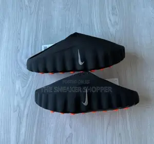 Nike Mind 001 Hyper Crimson