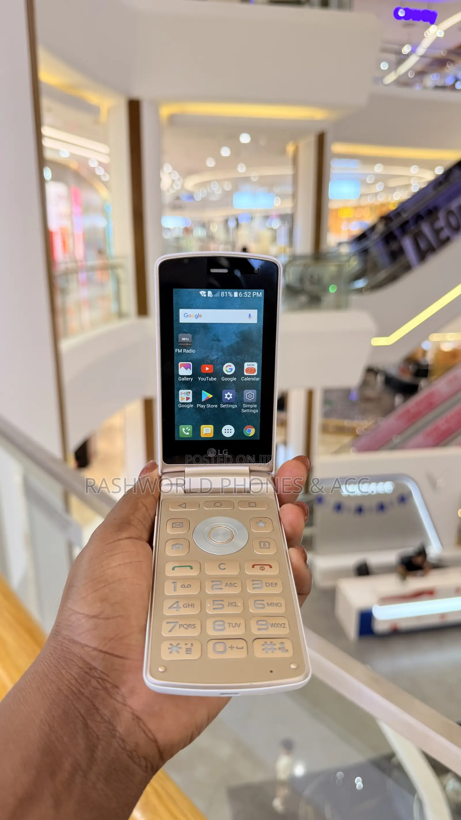 New LG Folder 8 GB White