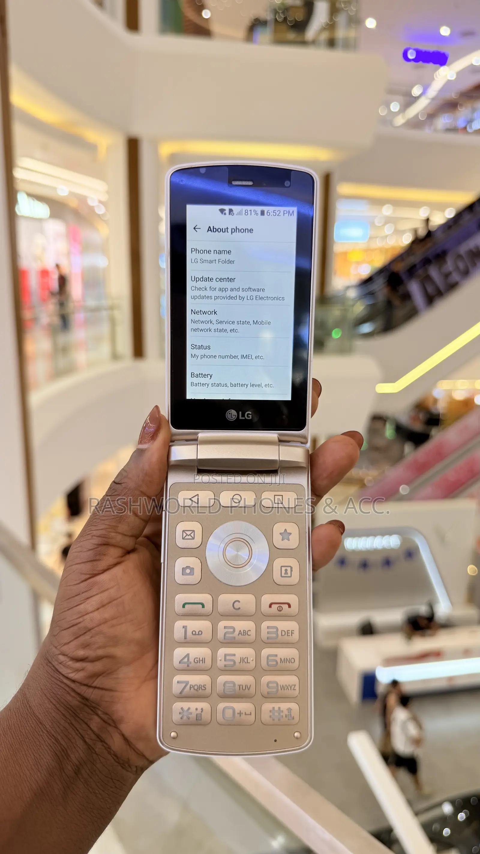 New LG Folder 8 GB White
