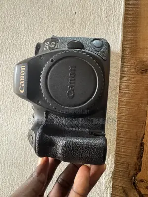 Canon 6D MII Body Only