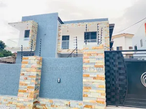 5bdrm Duplex in Buokrom Estate, Kumasi Metropolitan for sale