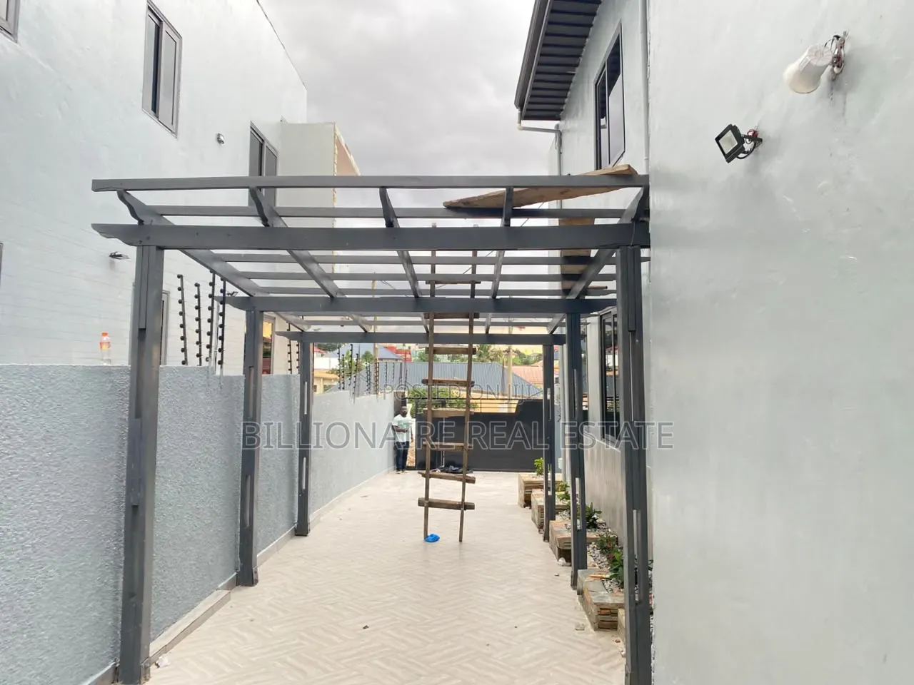 5bdrm Duplex in Buokrom Estate, Kumasi Metropolitan for sale