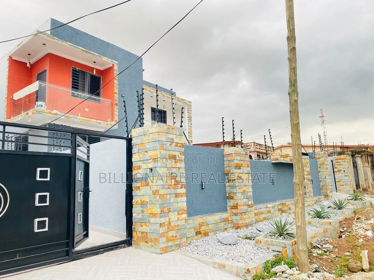 5bdrm Duplex in Buokrom Estate, Kumasi Metropolitan for sale