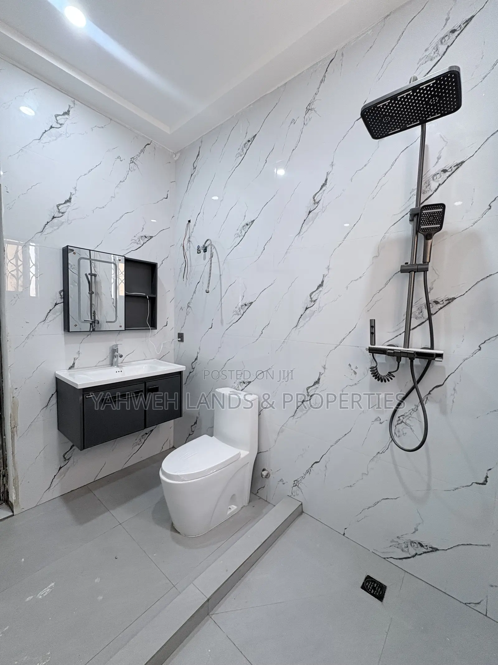 3bdrm House in Volta Estate, Spintex for sale
