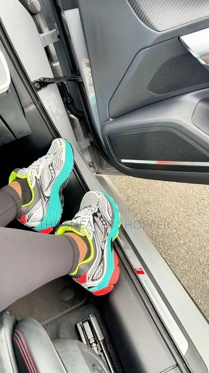 Saucony ProGrid Triumph 4
