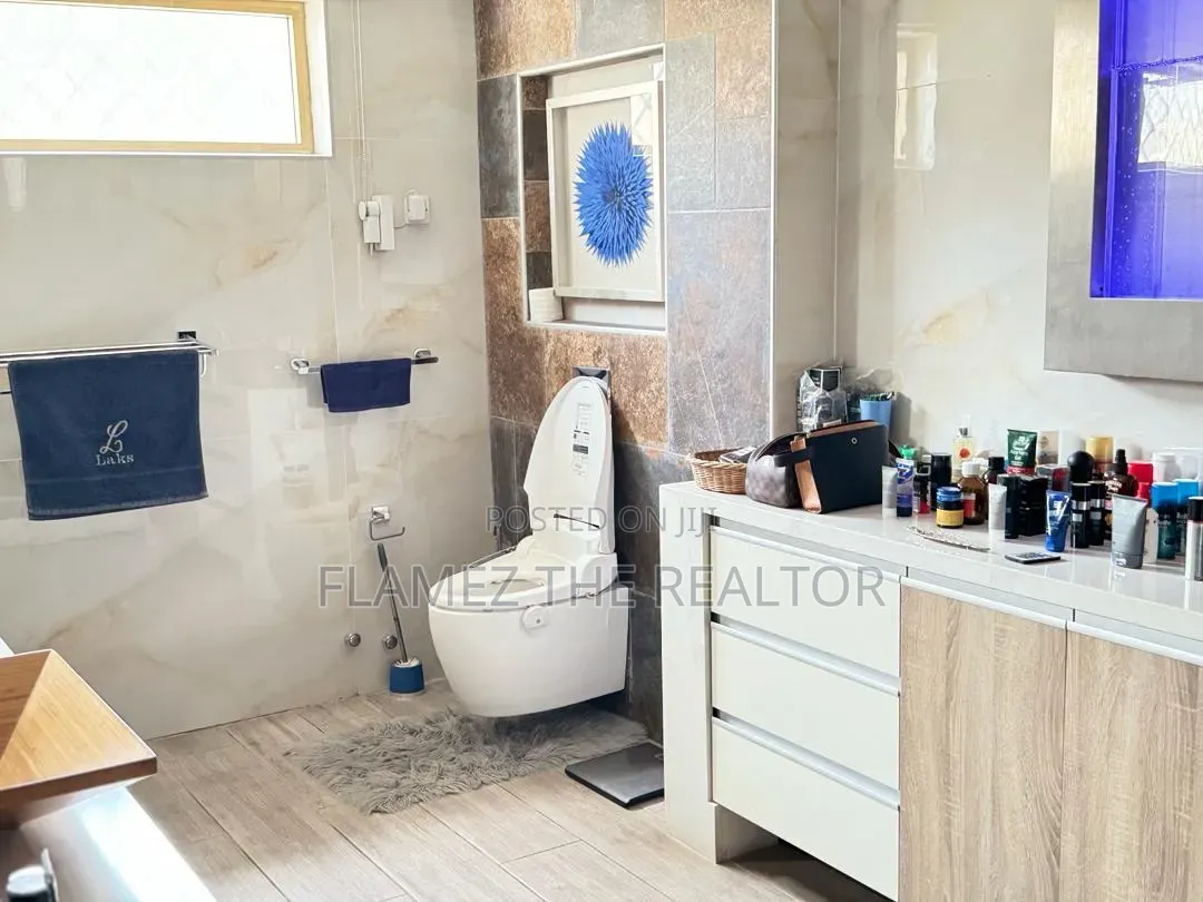 6bdrm House in Cantonment, US Embassy Area for rent