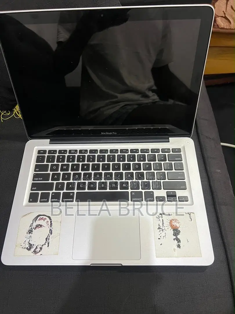 Laptop Apple MacBook 2011 4GB Intel Core i5 HDD 128GB
