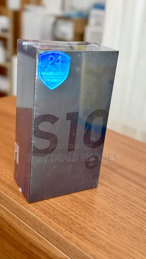 New Samsung Galaxy S10e 128 GB Black