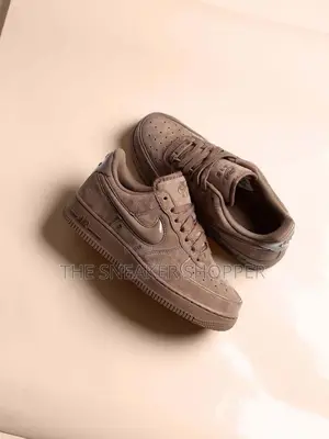 Nike Air Force 1 '07 LV8 Suede