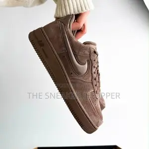 Nike Air Force 1 '07 LV8 Suede
