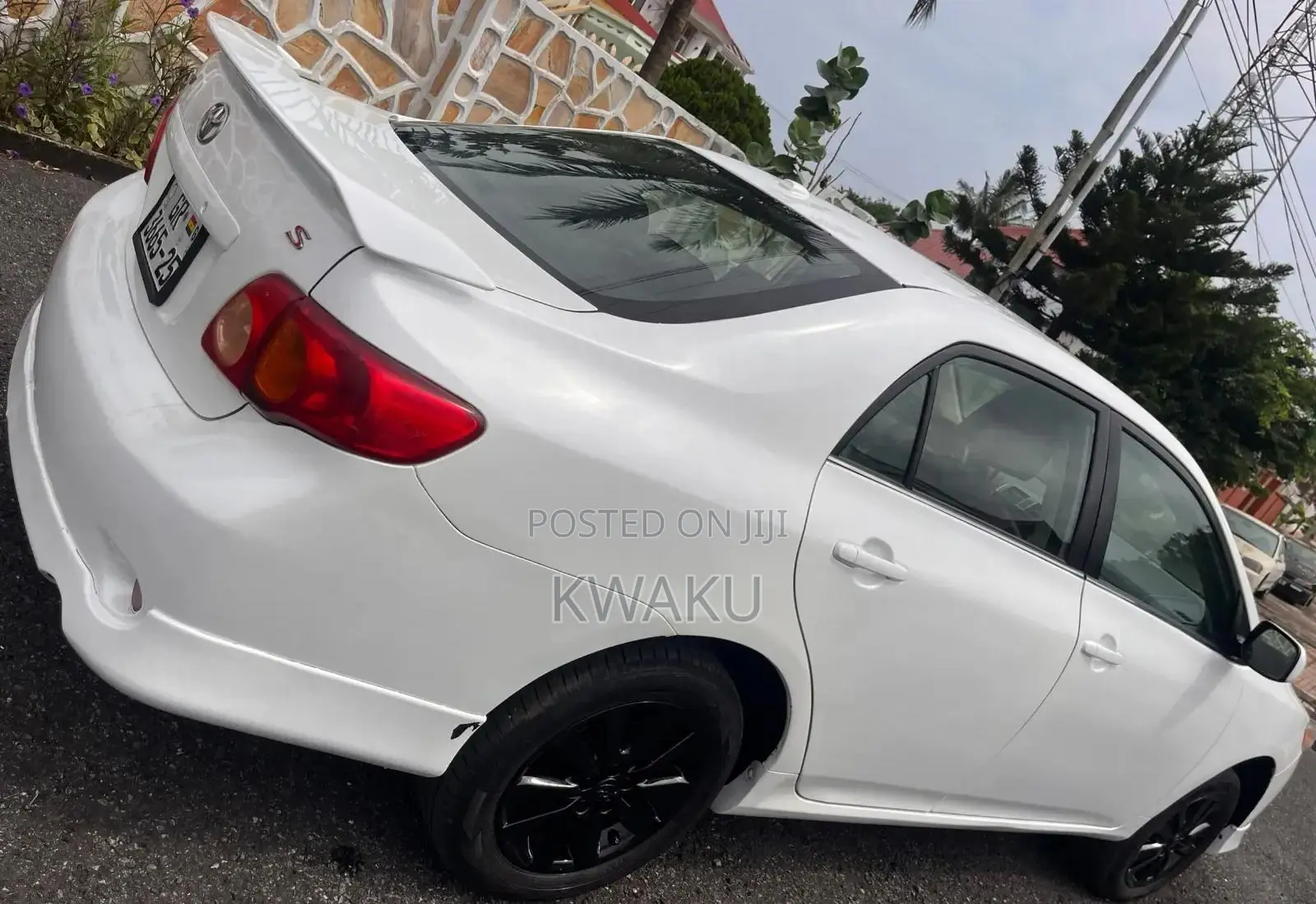 Toyota Corolla 2010 White