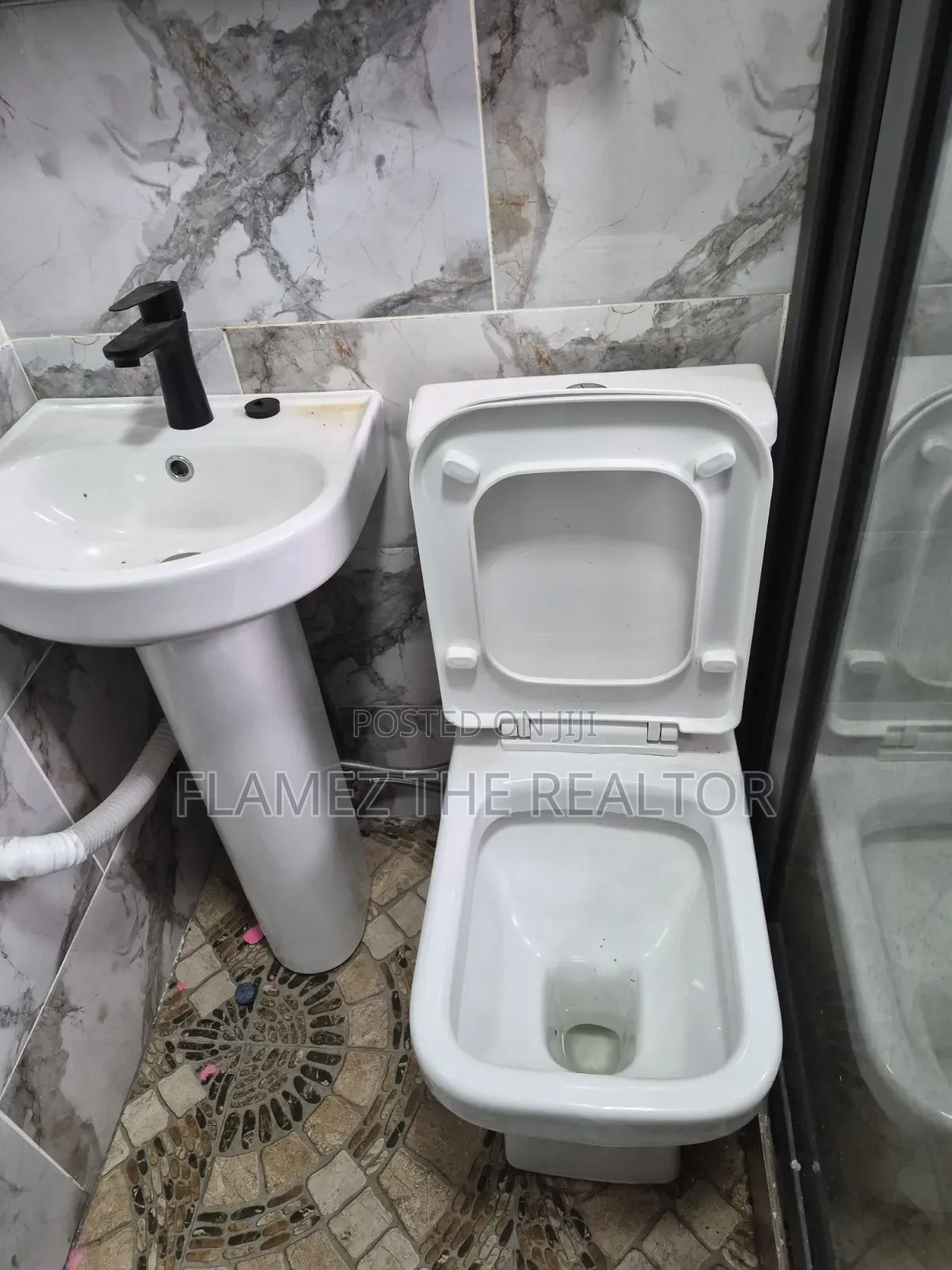 1bdrm House in Satellite Across, Amasaman for rent