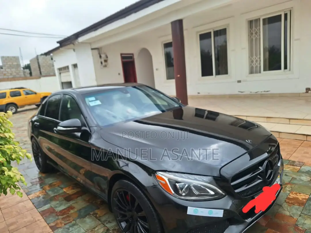 Mercedes-Benz C300 2015 Black