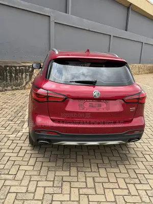 MG HS Essence 1.5T 2021 Red