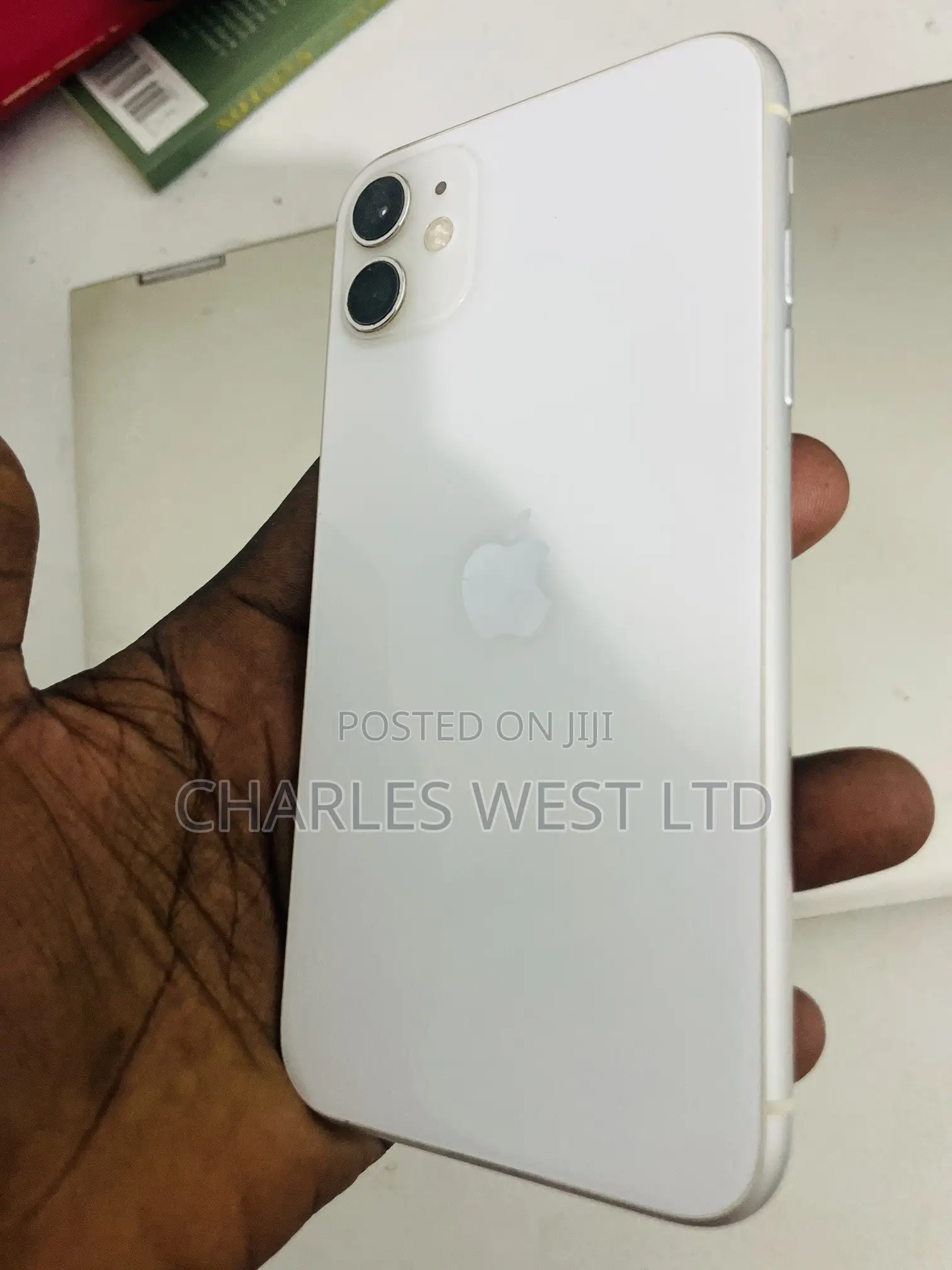 Apple iPhone 11 64 GB White