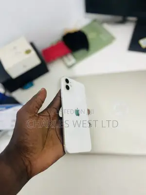 Apple iPhone 11 64 GB White