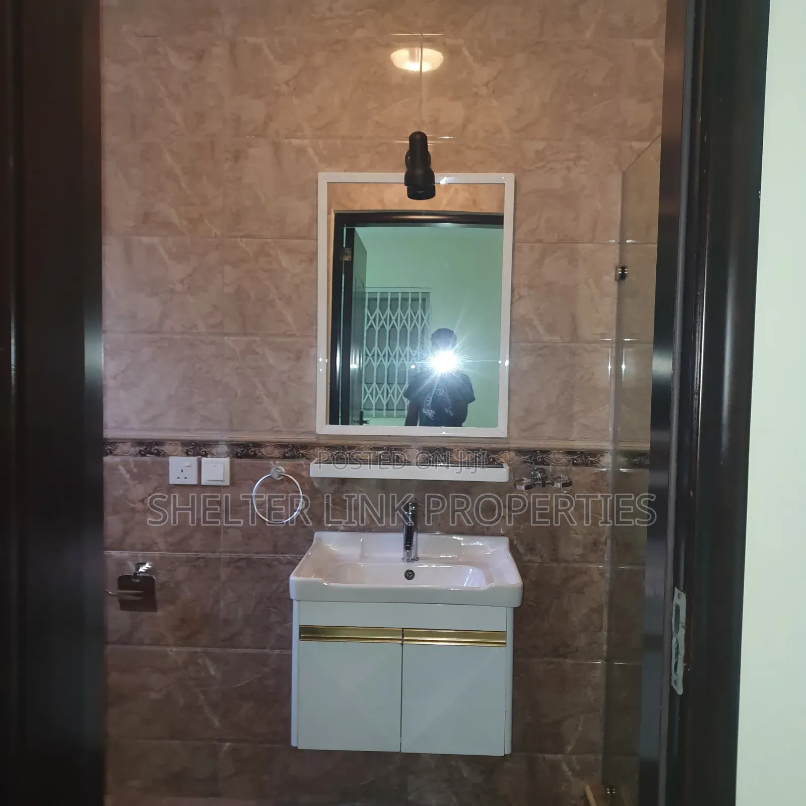 2bdrm Apartment in Sout Odorkor Estate, Dansoman for rent