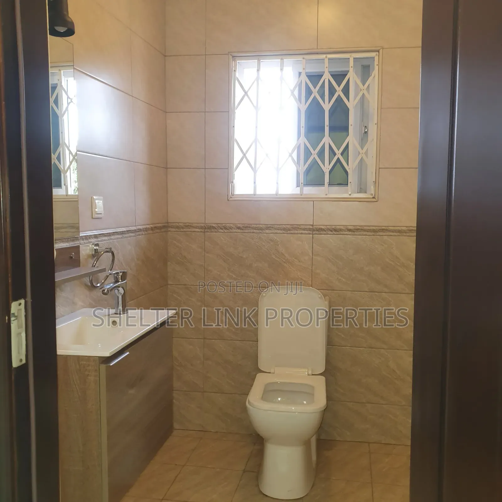 2bdrm Apartment in Sout Odorkor Estate, Dansoman for rent