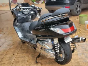 Yamaha Majesty 2017 Black