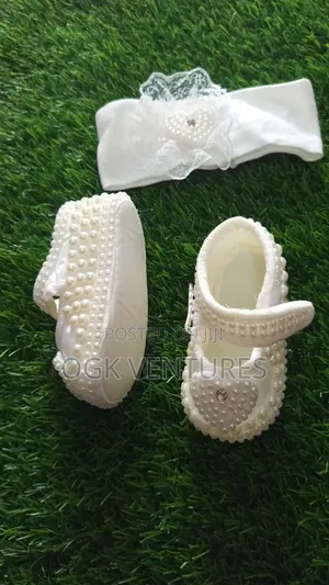 Baby Girls Christening Shoe With Headband