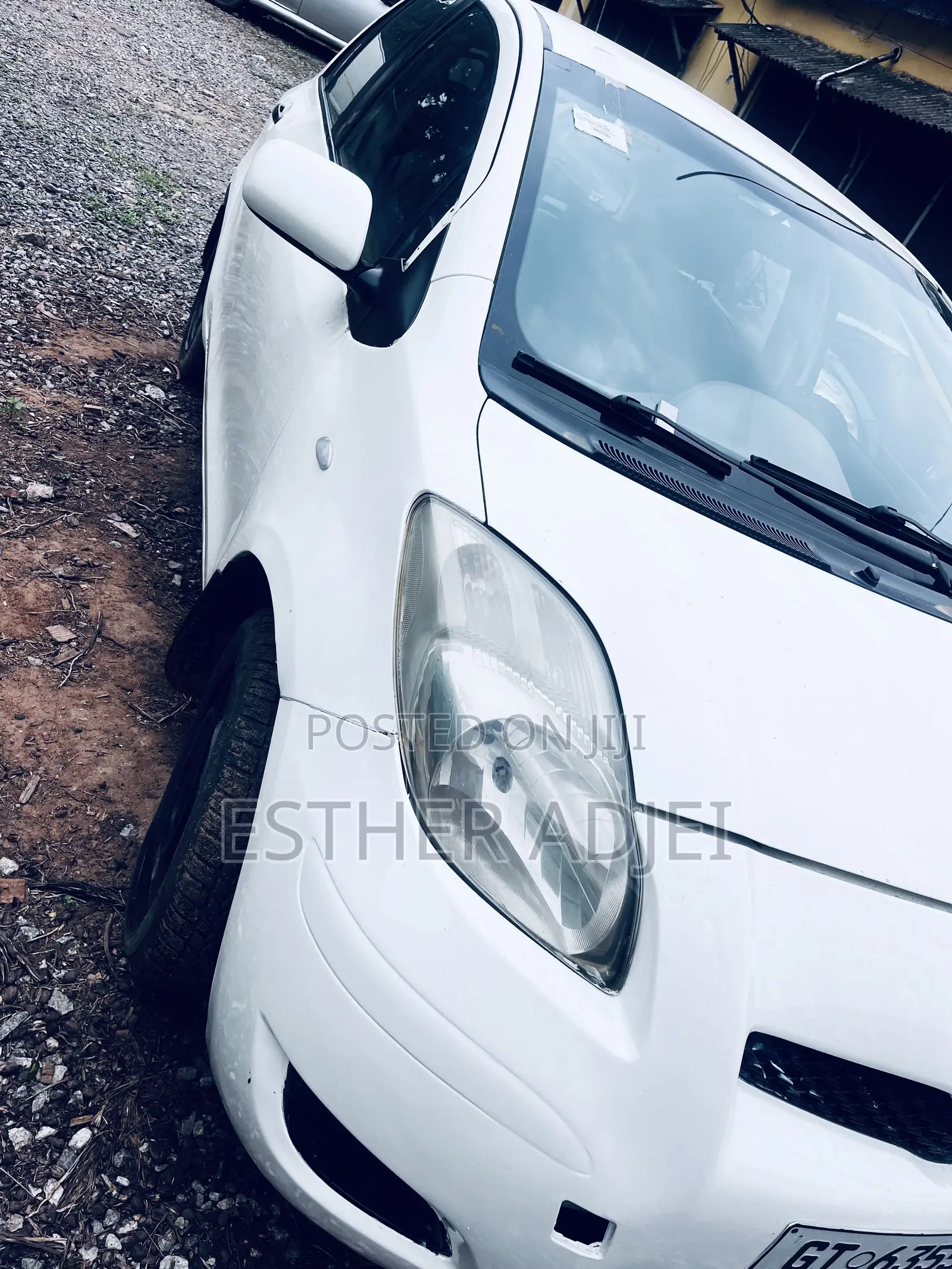 Toyota Yaris Base Hatchback 3dr 2010 White