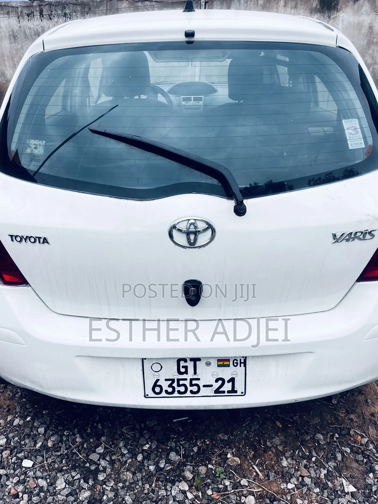 Toyota Yaris Base Hatchback 3dr 2010 White