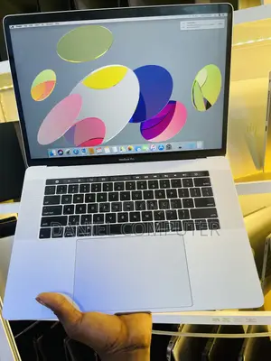Laptop Apple MacBook Pro 2019 16GB Intel Core i7 SSD 512GB