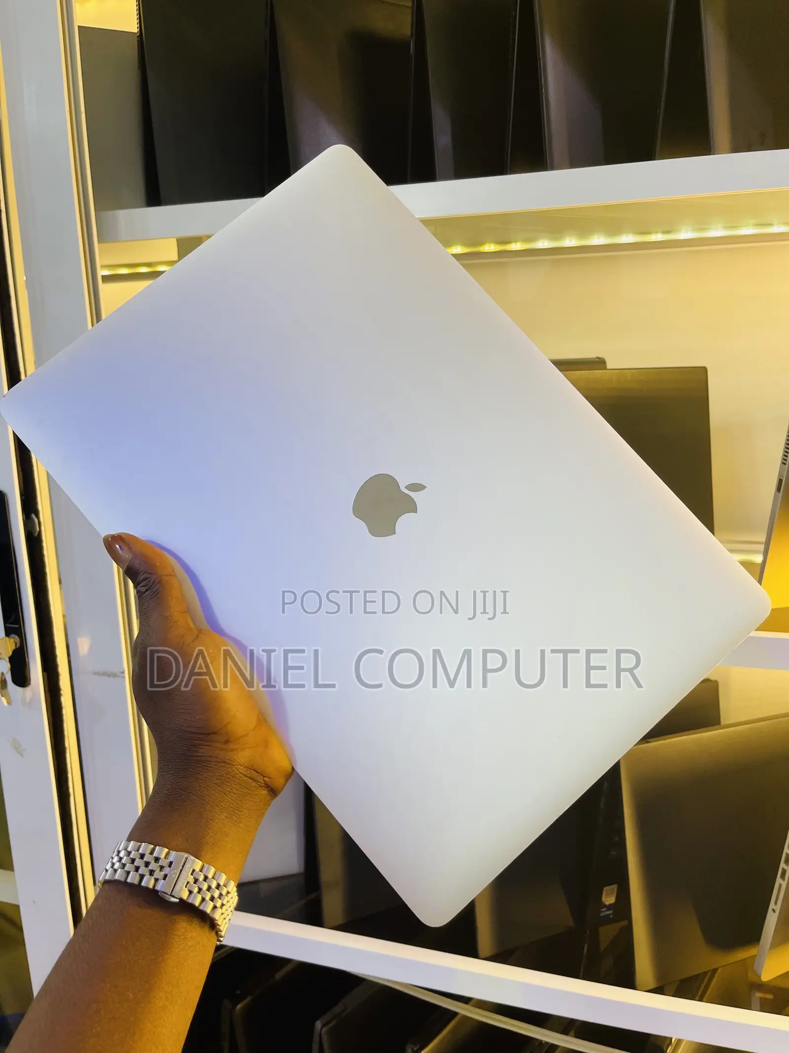 Laptop Apple MacBook Pro 2019 16GB Intel Core i7 SSD 512GB