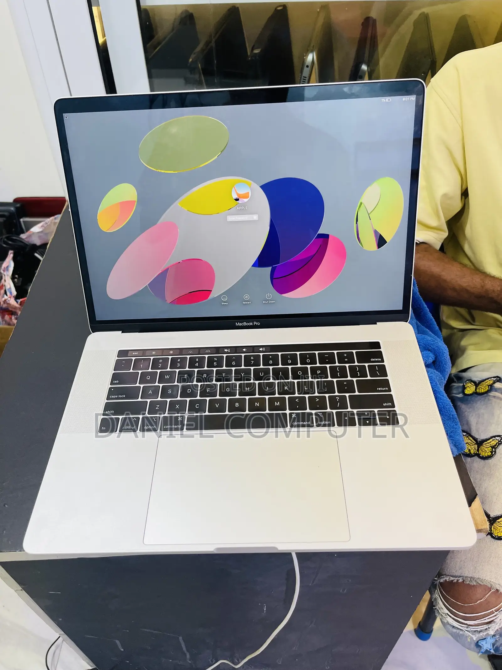 Laptop Apple MacBook Pro 2019 16GB Intel Core i7 SSD 512GB