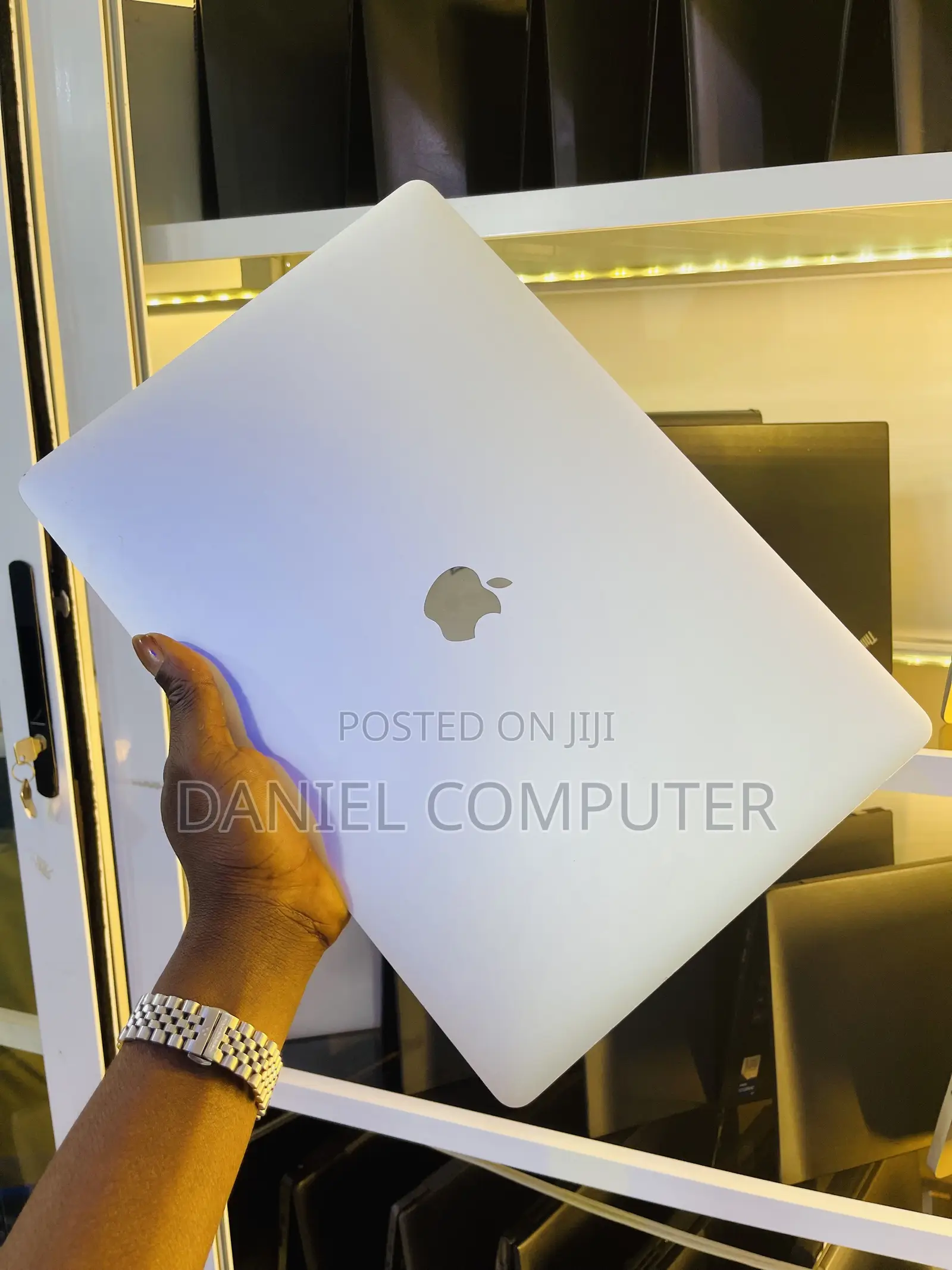 Laptop Apple MacBook Pro 2019 16GB Intel Core i7 SSD 512GB