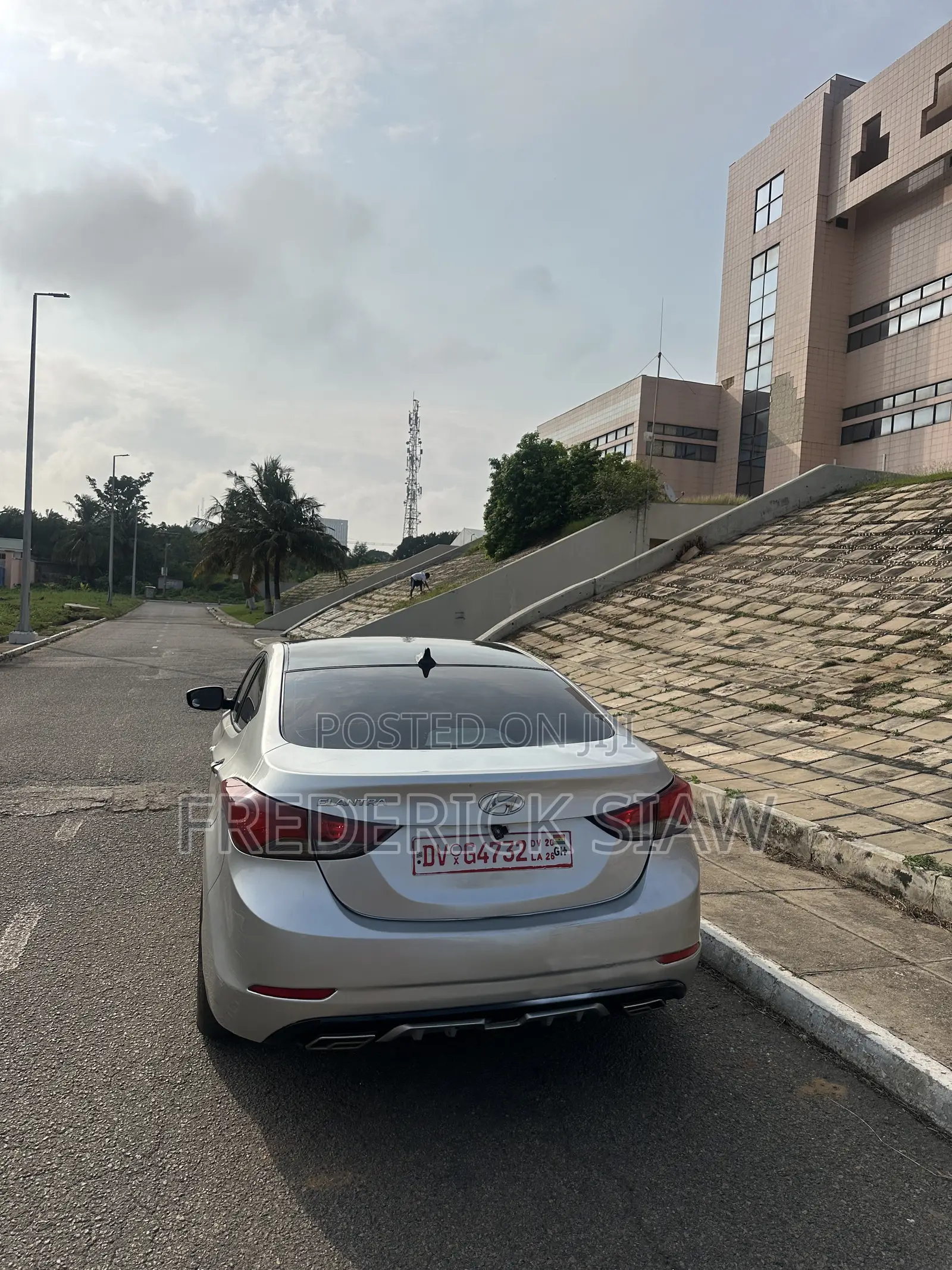 Hyundai Elantra SE 4dr Sedan (1.8L 4cyl 6A) 2015 Silver
