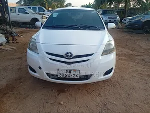 Toyota Belta 2010 White