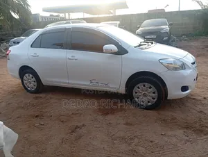 Toyota Belta 2010 White