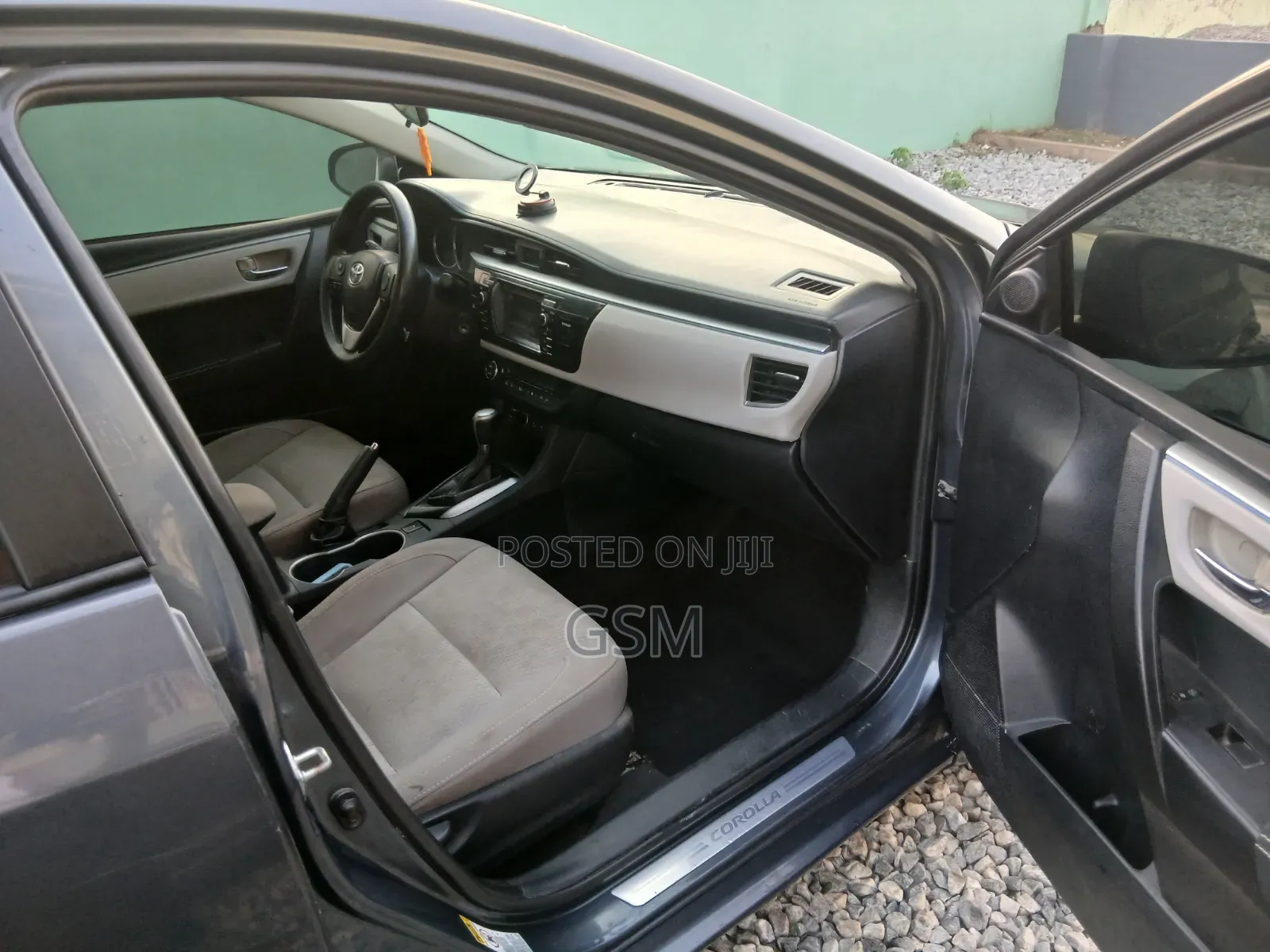Toyota Corolla 2016 Gray