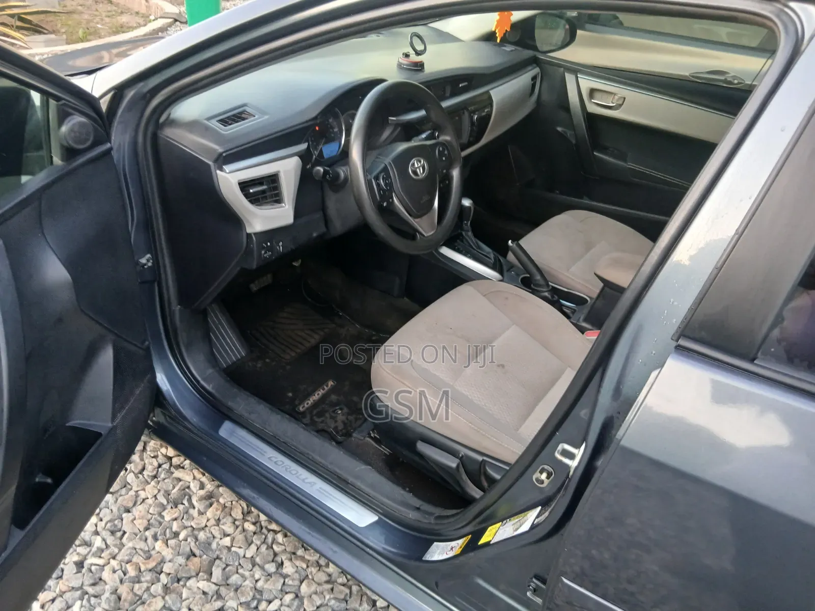 Toyota Corolla 2016 Gray