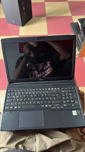 Laptop Fujitsu Amilo Li3910 4GB Intel HDD 250GB